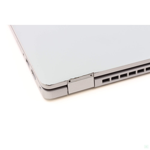 Dell Latitude 5330 felújított laptop i3-1215U 16GB RAM 256SSD 13,3" FHD WIN11