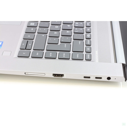 HP Zbook Studio 15 G8 felújított laptop i7-11850H 32GB RAM 512SSD 15.6" FHD WIN11