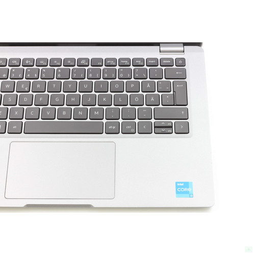 Dell Latitude 5330 felújított laptop i3-1215U 16GB RAM 256SSD 13.3" FHD WIN11